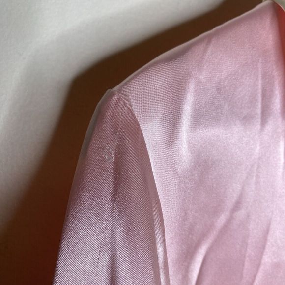 Pink K Light Pink Satin Floral Embroidered Pajama Long Sleeve Lounge Top Large - Picture 10 of 10